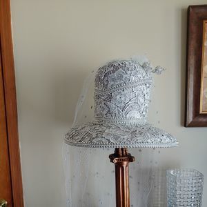 Meet your Posher, Dorothy